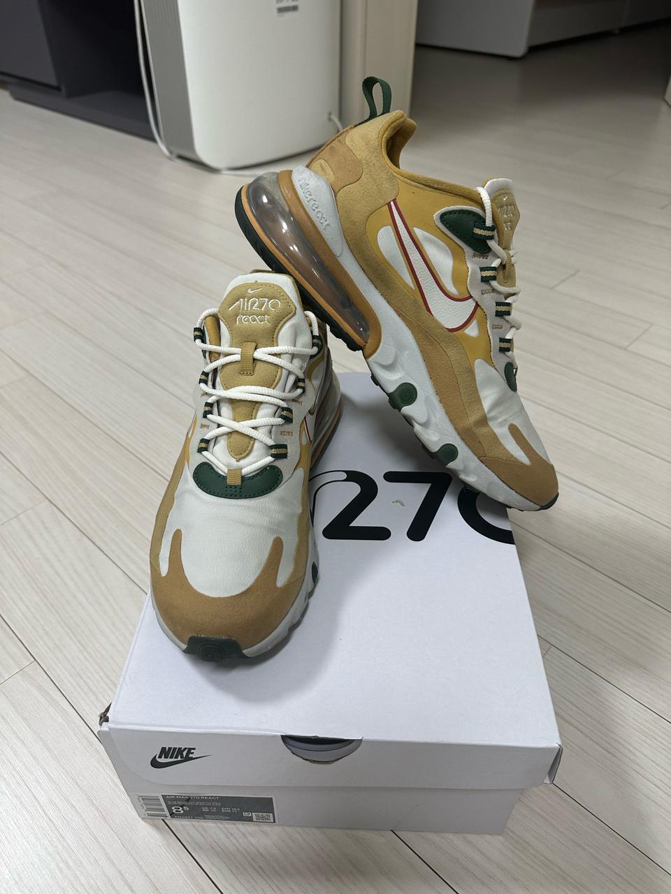 나이키 에어맥스270 리액트