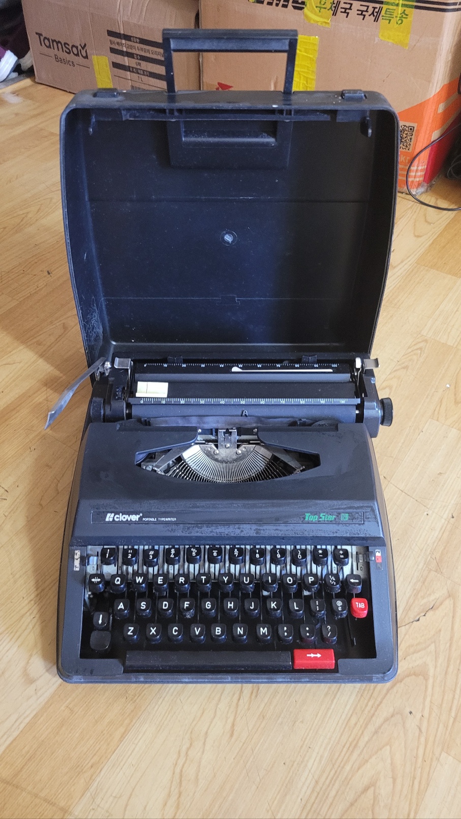 크로버 타자기 진열용