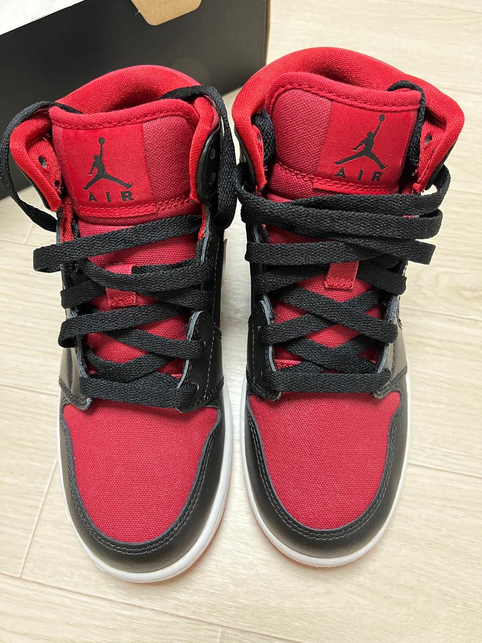 에어조던 1미드BG