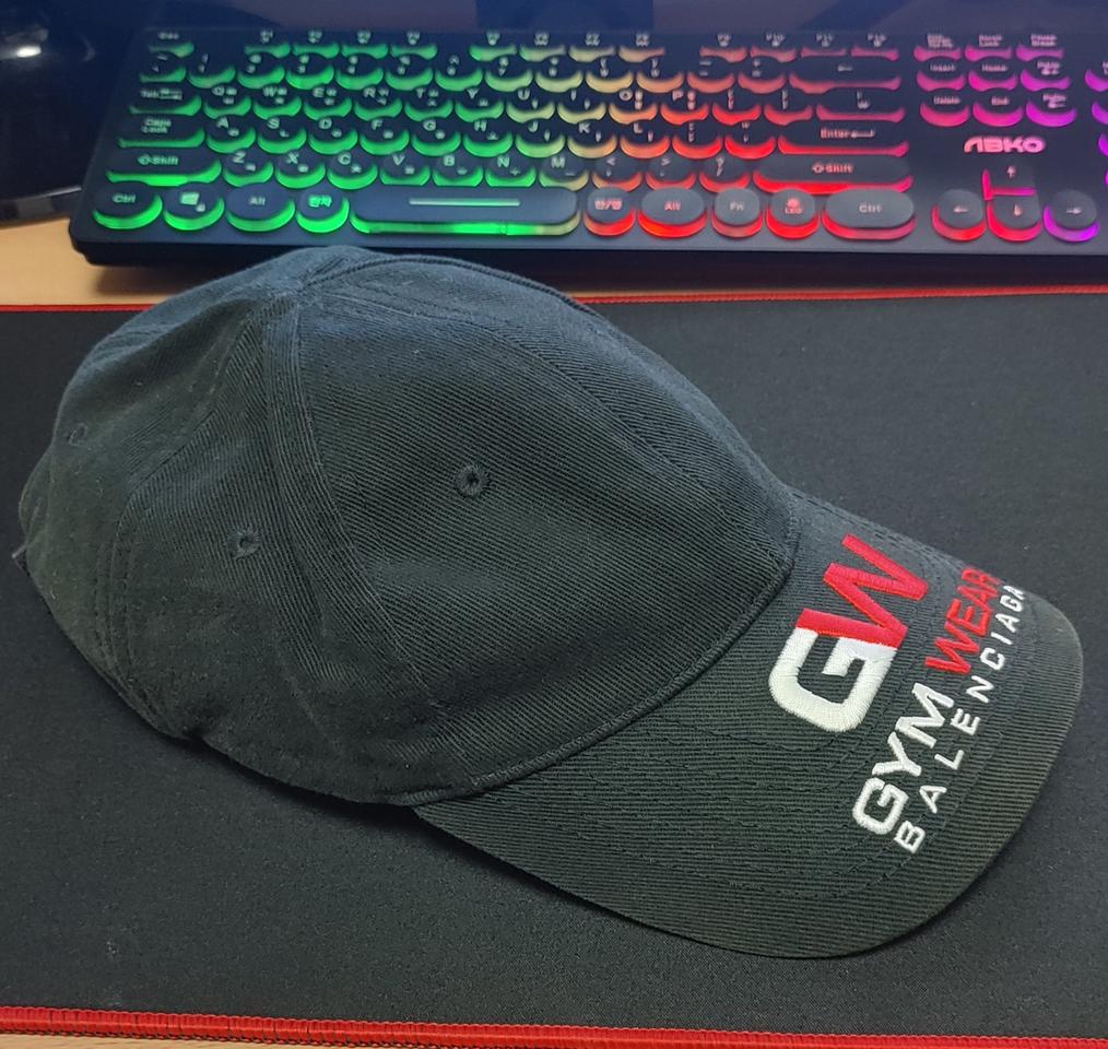 발렌시아가 모자