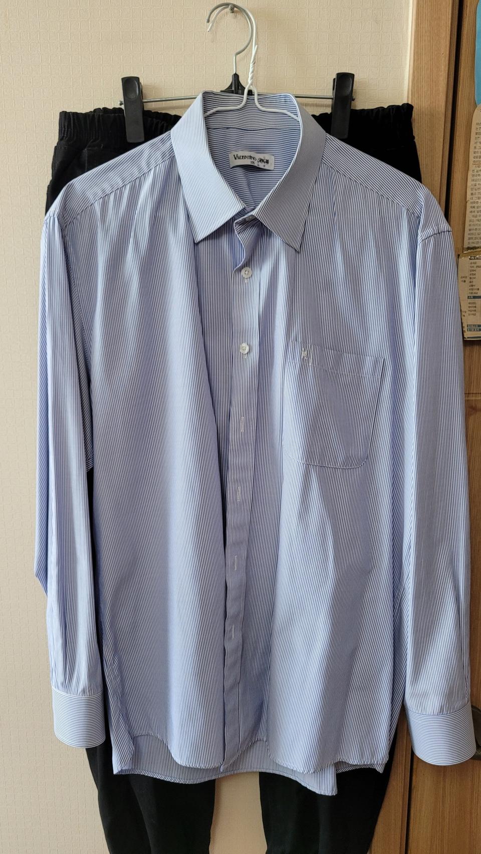 블루 스프라이트 셔츠 105사이즈 팝니다.