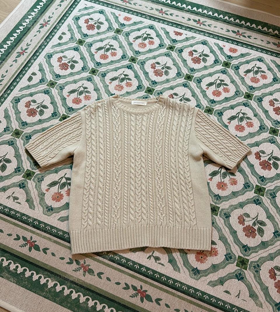 아이보리 라운드 니트 꽈배기 니트 반팔니트