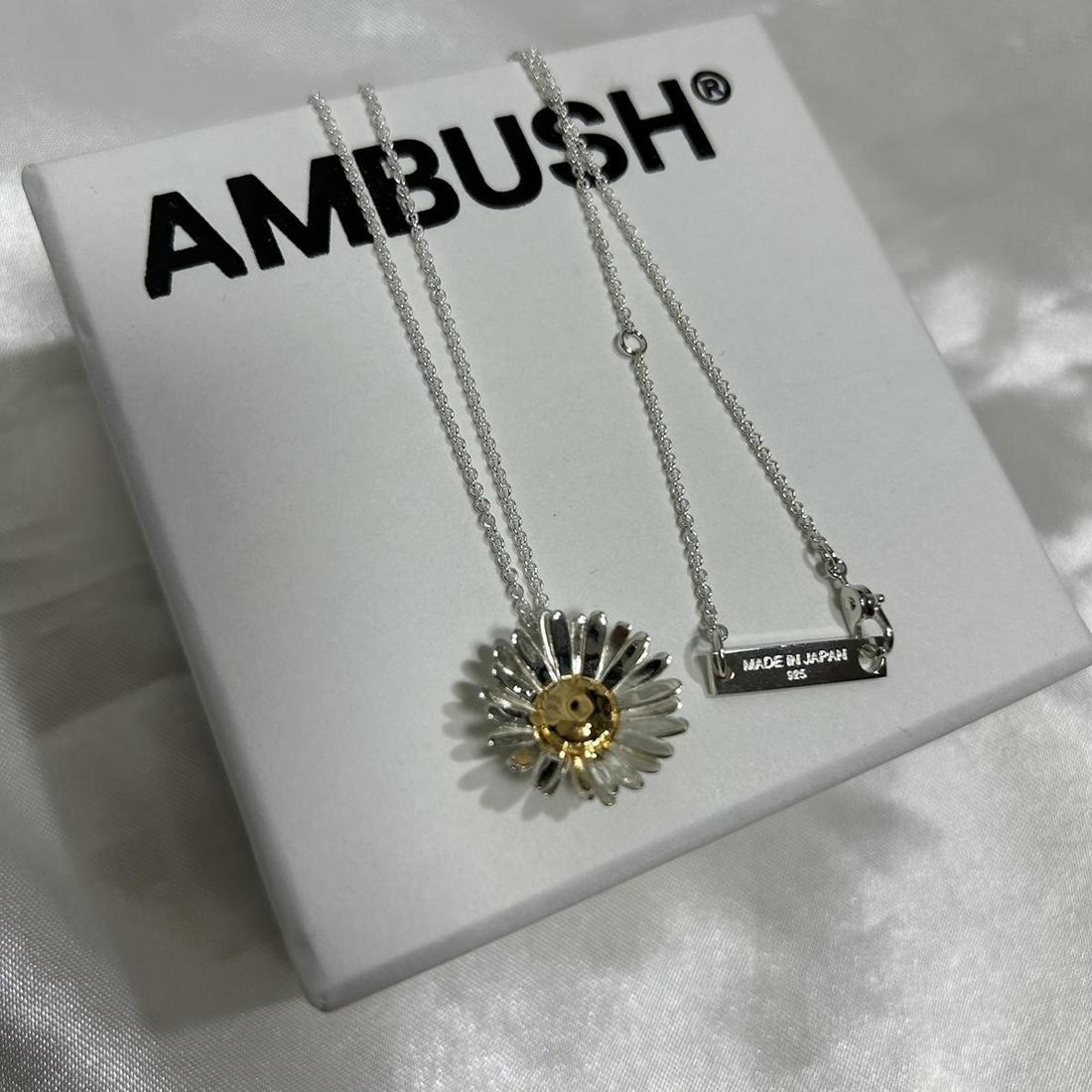 앰부쉬 데이지 목걸이 (새상품)