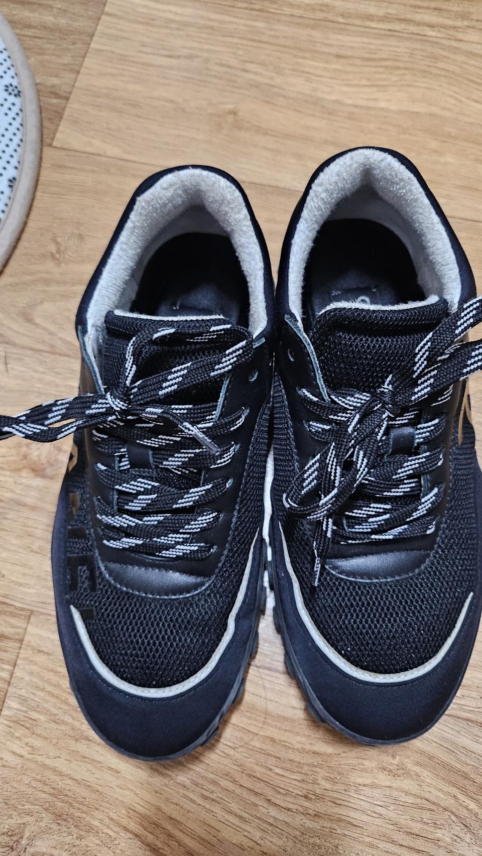 샤넬 운동화 36사이즈230