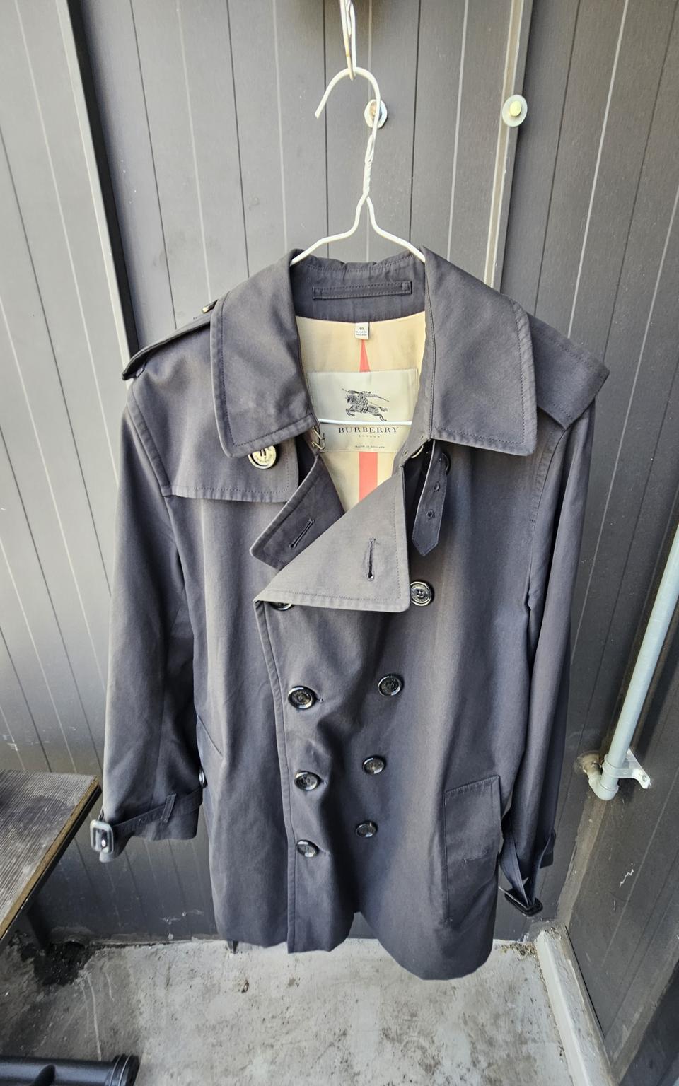 100 버버리 정품 더블 브레스티드 하프 트렌치