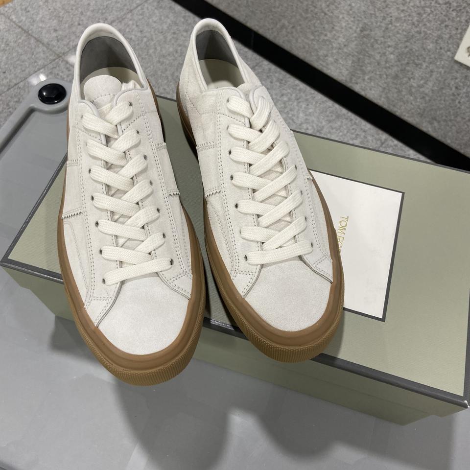 톰포드 스니커즈 흰색 8사이즈