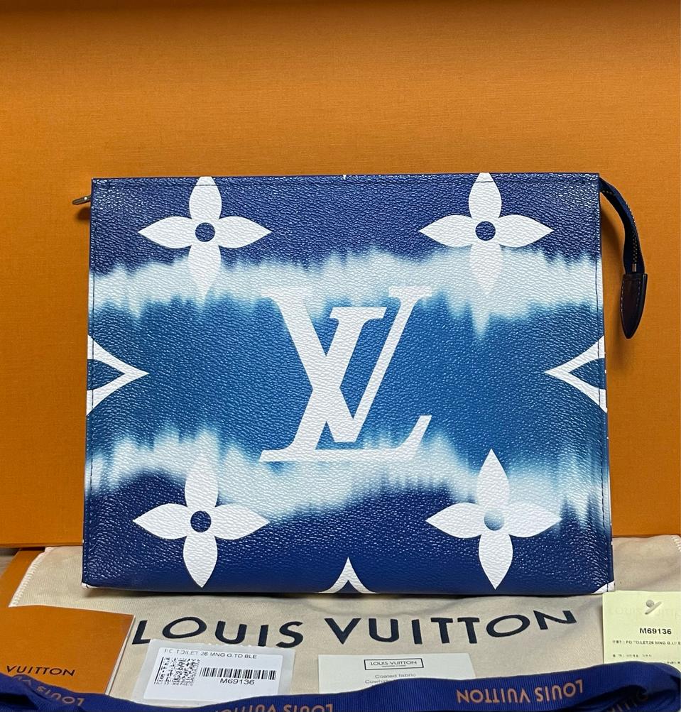 한정판 루이비통 에스칼 포쉐트 토일렛26 블루 [구매내역 O]