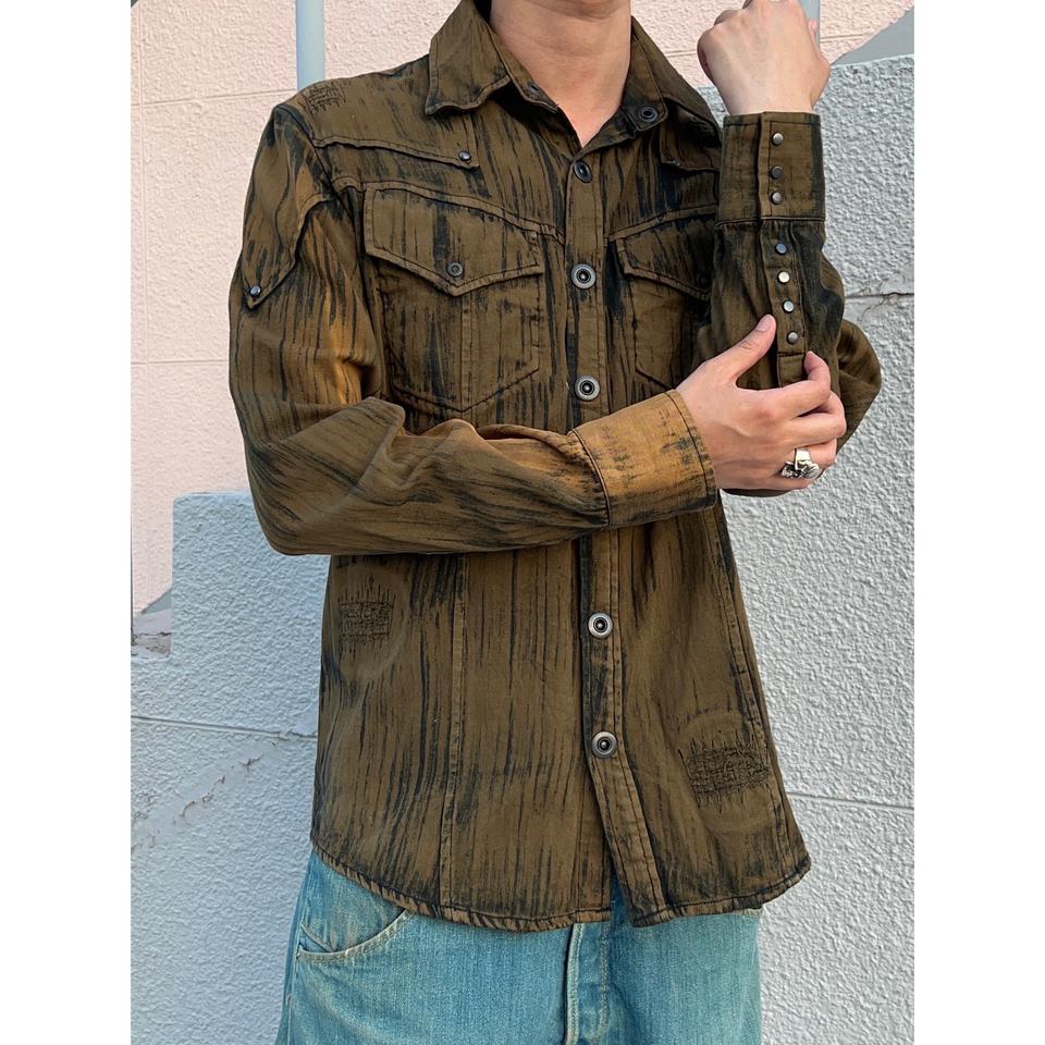 In the attic 블리치드 다잉 셔츠