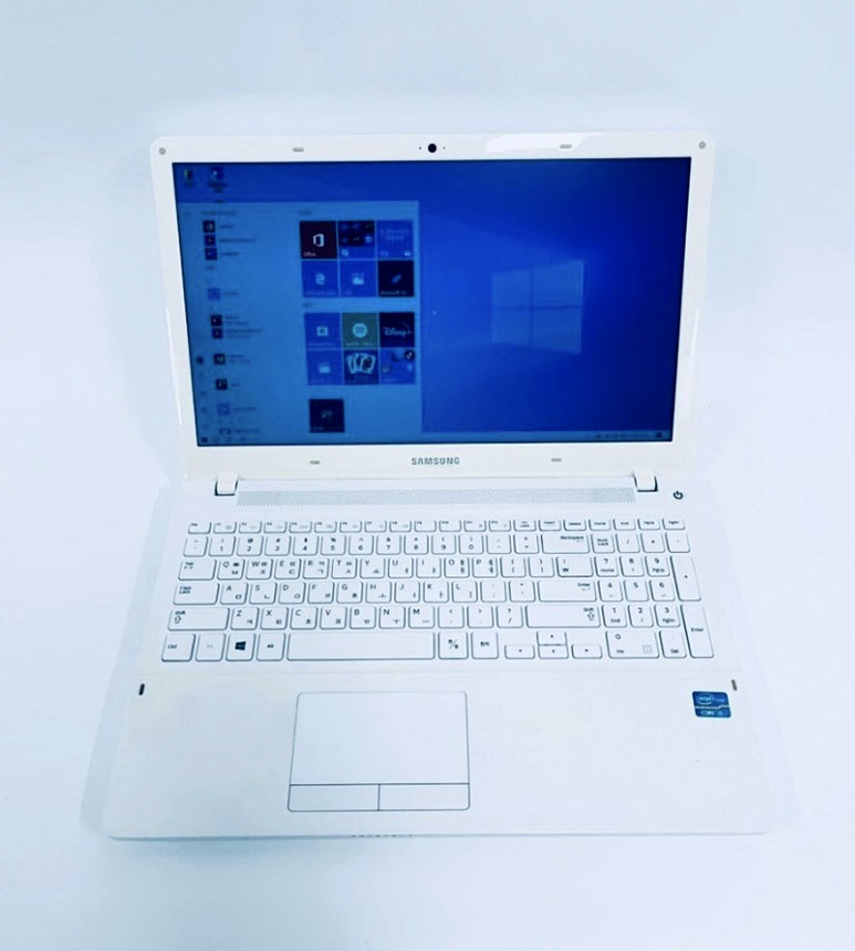 [노트북] 삼성 15.6인치 램8 용량256 코어i5-4 화이트 무료배송