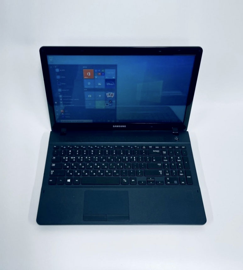 [노트북] 삼성 15.6인치 램8 용량256 코어i3-4 네이비 무료배송