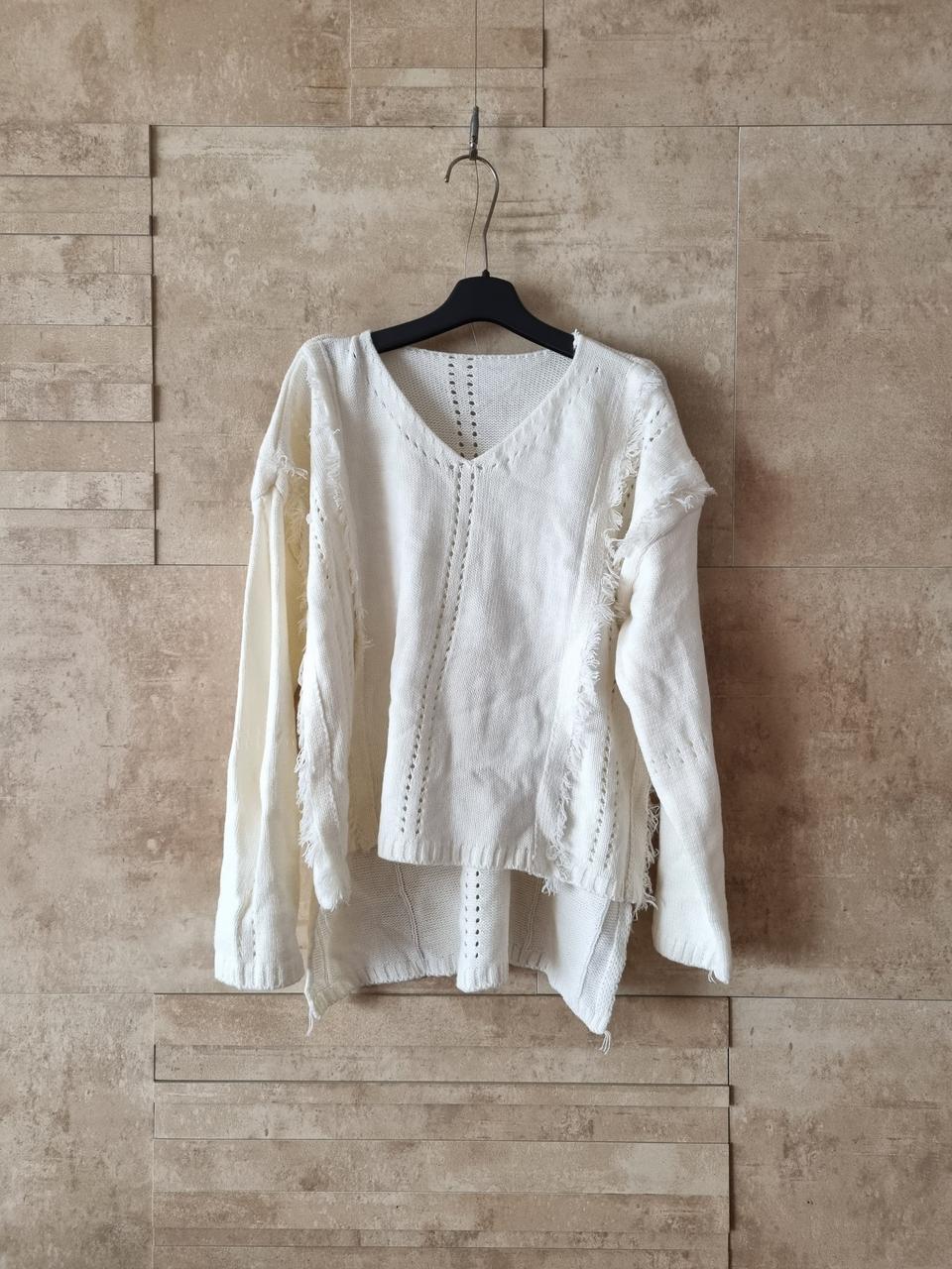 (새옷)언발하게 패션 니트