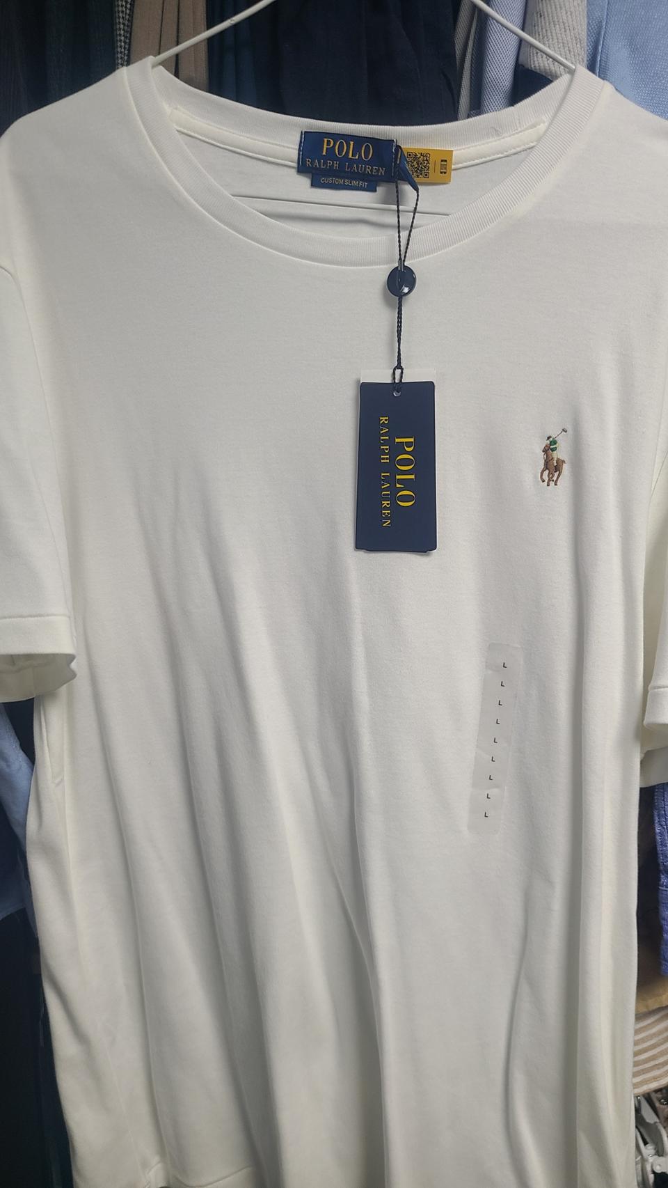 폴로반팔티셔츠