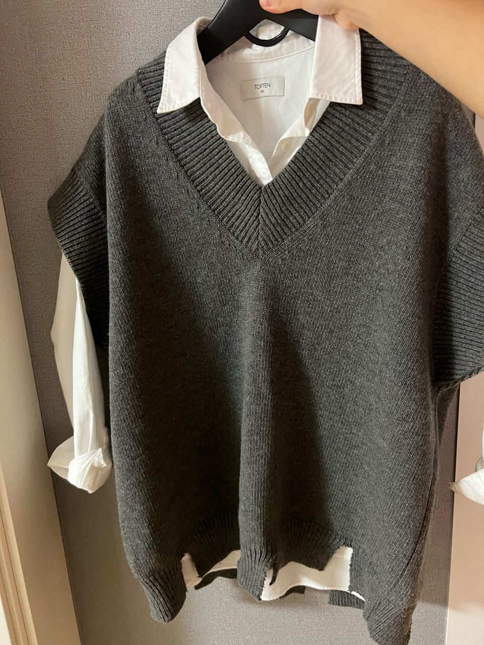 차콜 오버핏 니트조끼