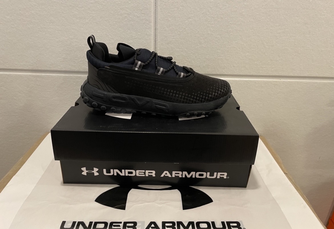 언더아머 운동화(260)