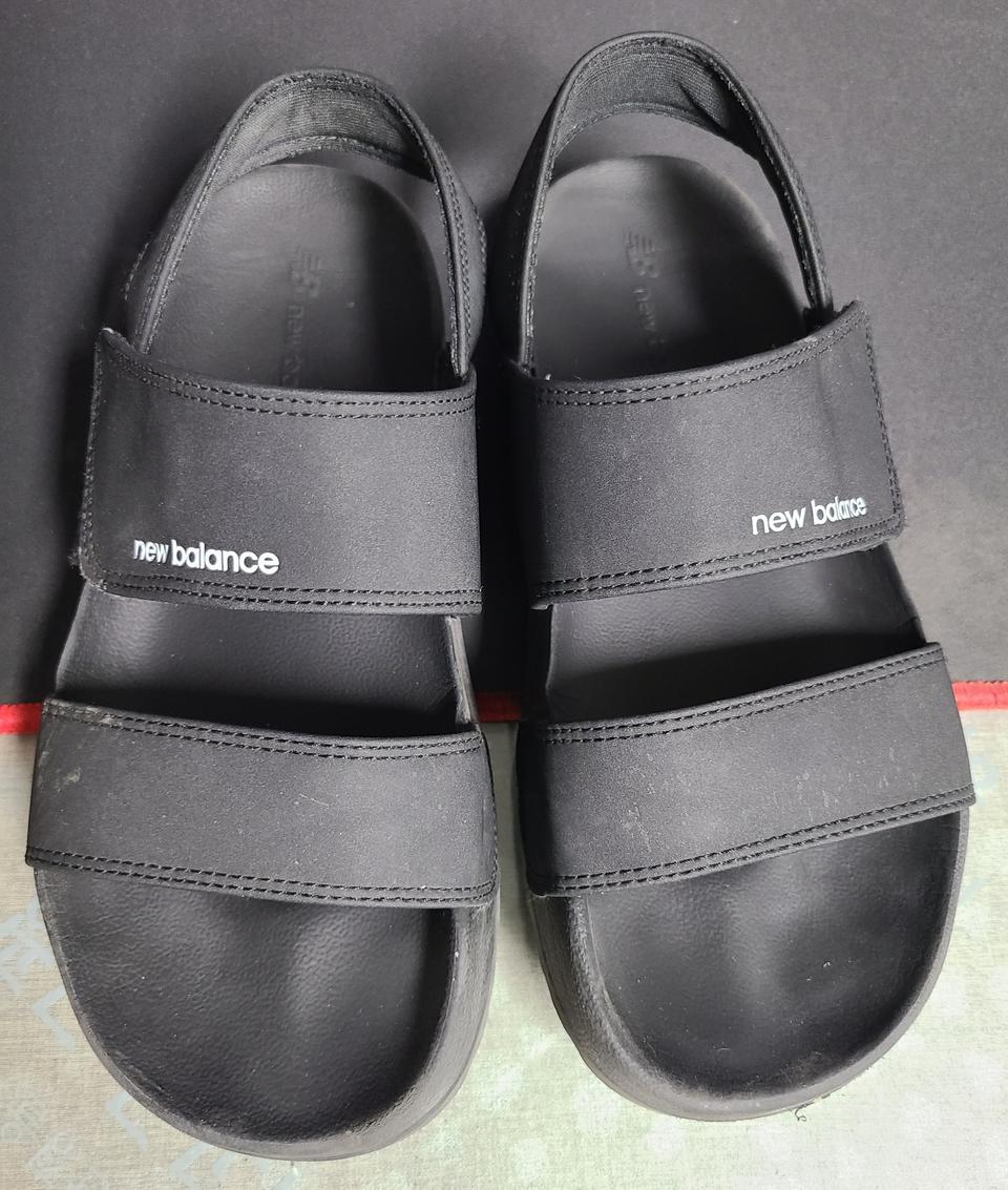 뉴발란스 샌들