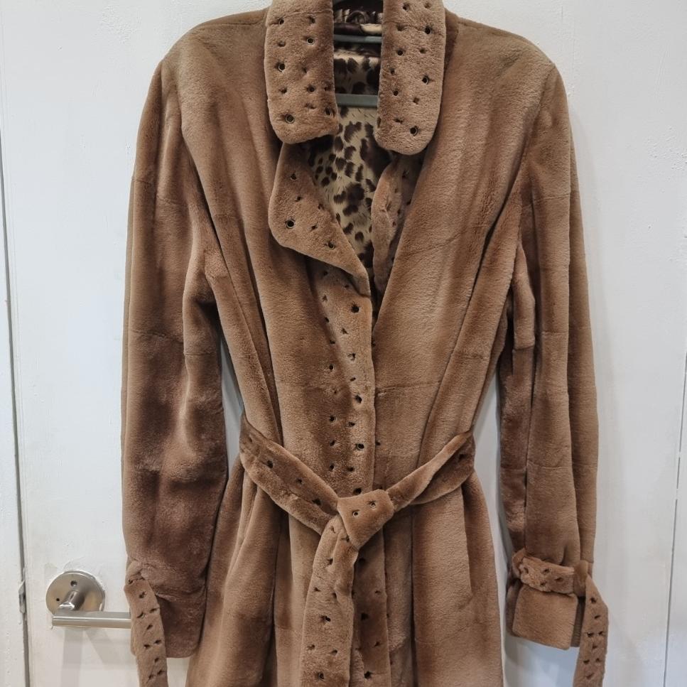 동우모피 밍크롱코트 새제품