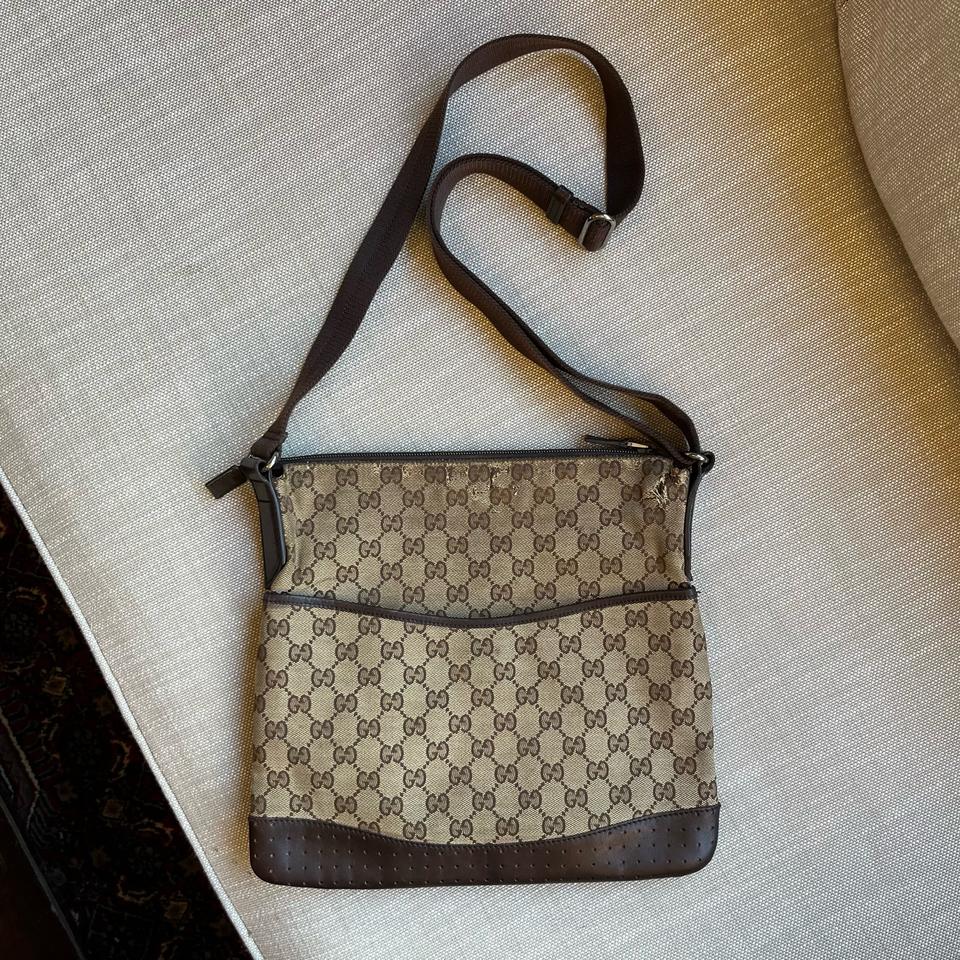 정품 구찌 GG 미디움 크로스백