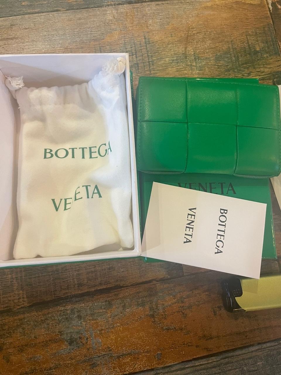 보테가베네타 신형 오거나이저