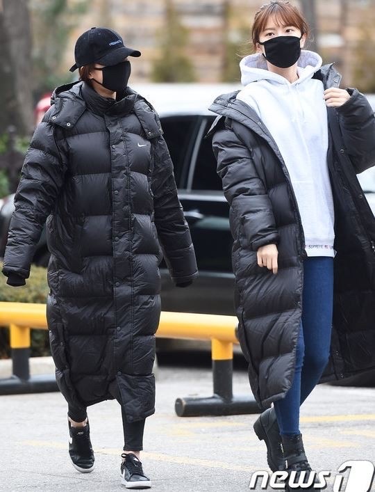 연예인 나이키 롱패딩 삽니다.