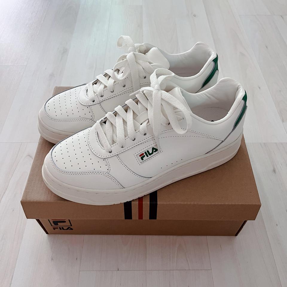 휠라 타르가 클래식 운동화 판매해요