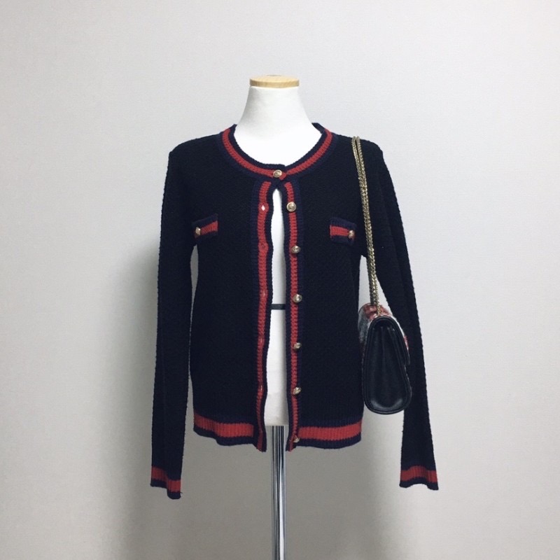 검정 금장단추 가디건