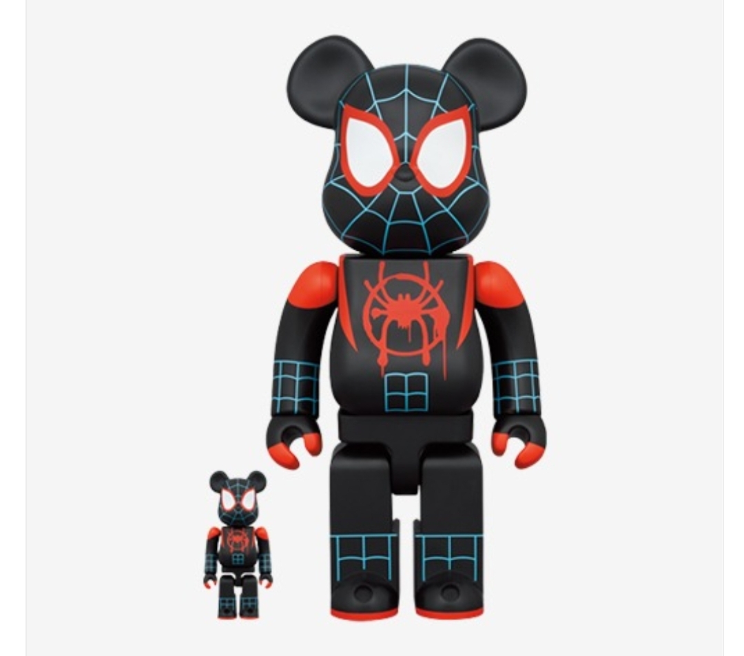 베어브릭 인투더 스파이더맨 마일즈 모랄레스 400%