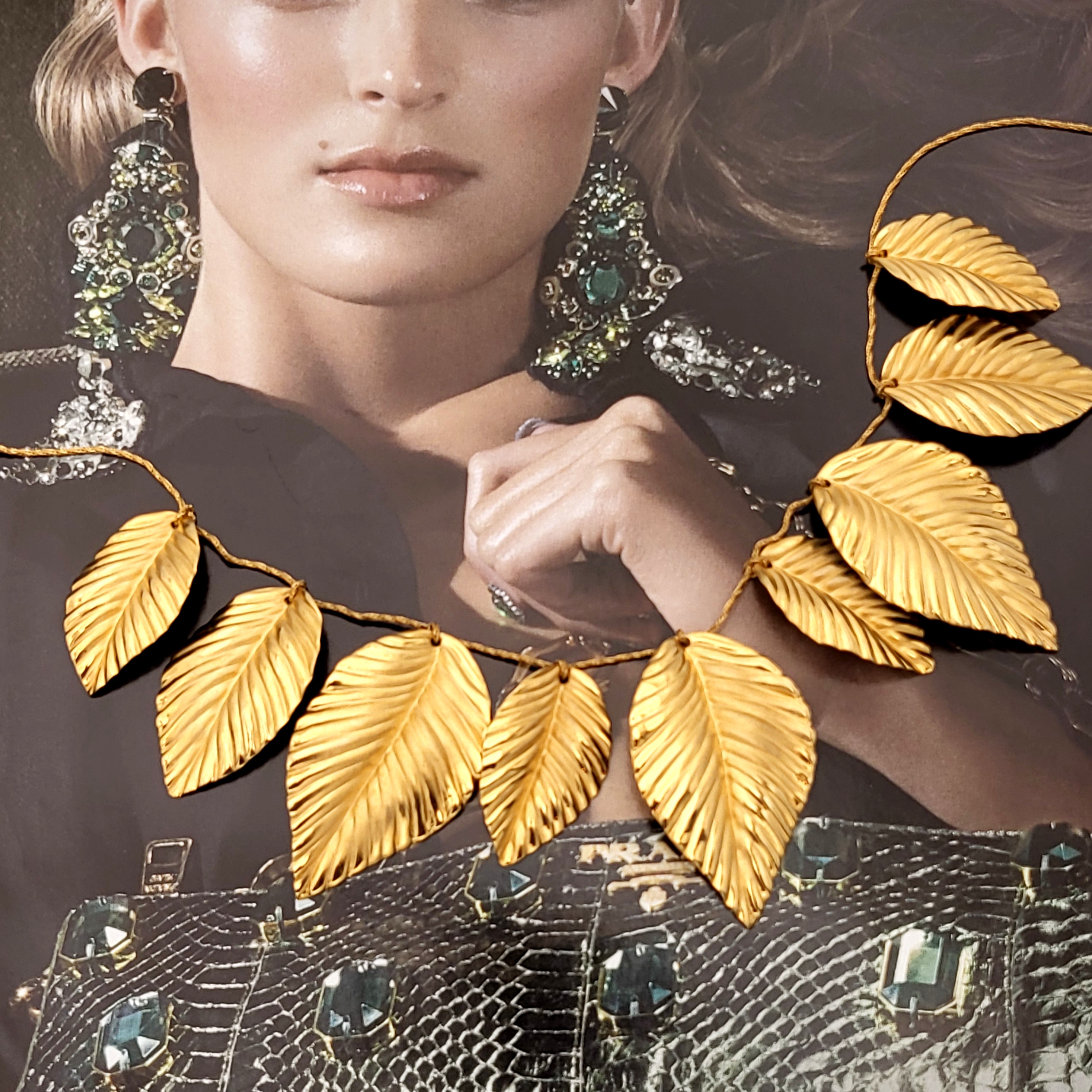 [중고] Napier 나뭇잎 목걸이