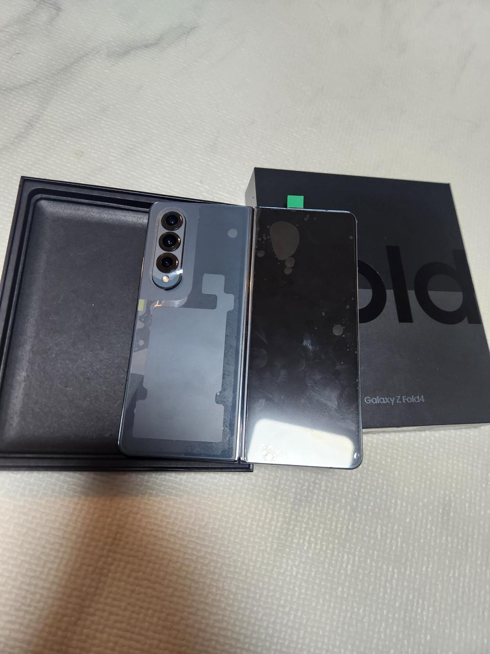 z폴드4 올갈이후 미사용SSS급