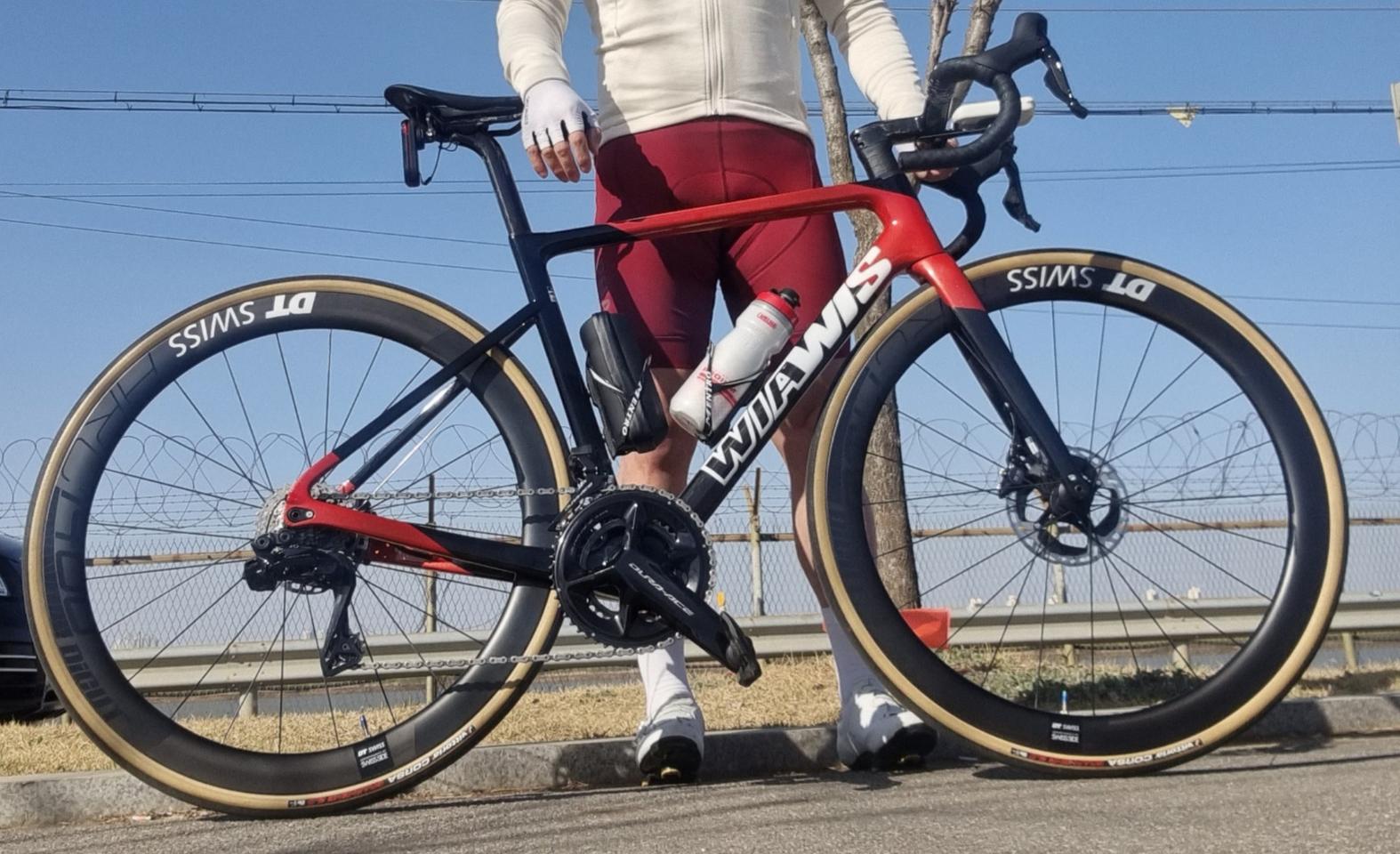 위아위스 래디컬 프로 A 듀라에이스 9200 di2 12단 팝니다