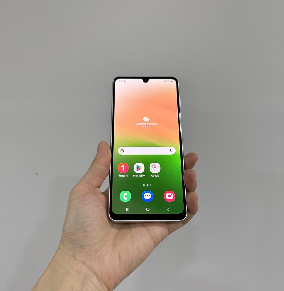 A33 화이트 128기가 특A급 판매합니다.