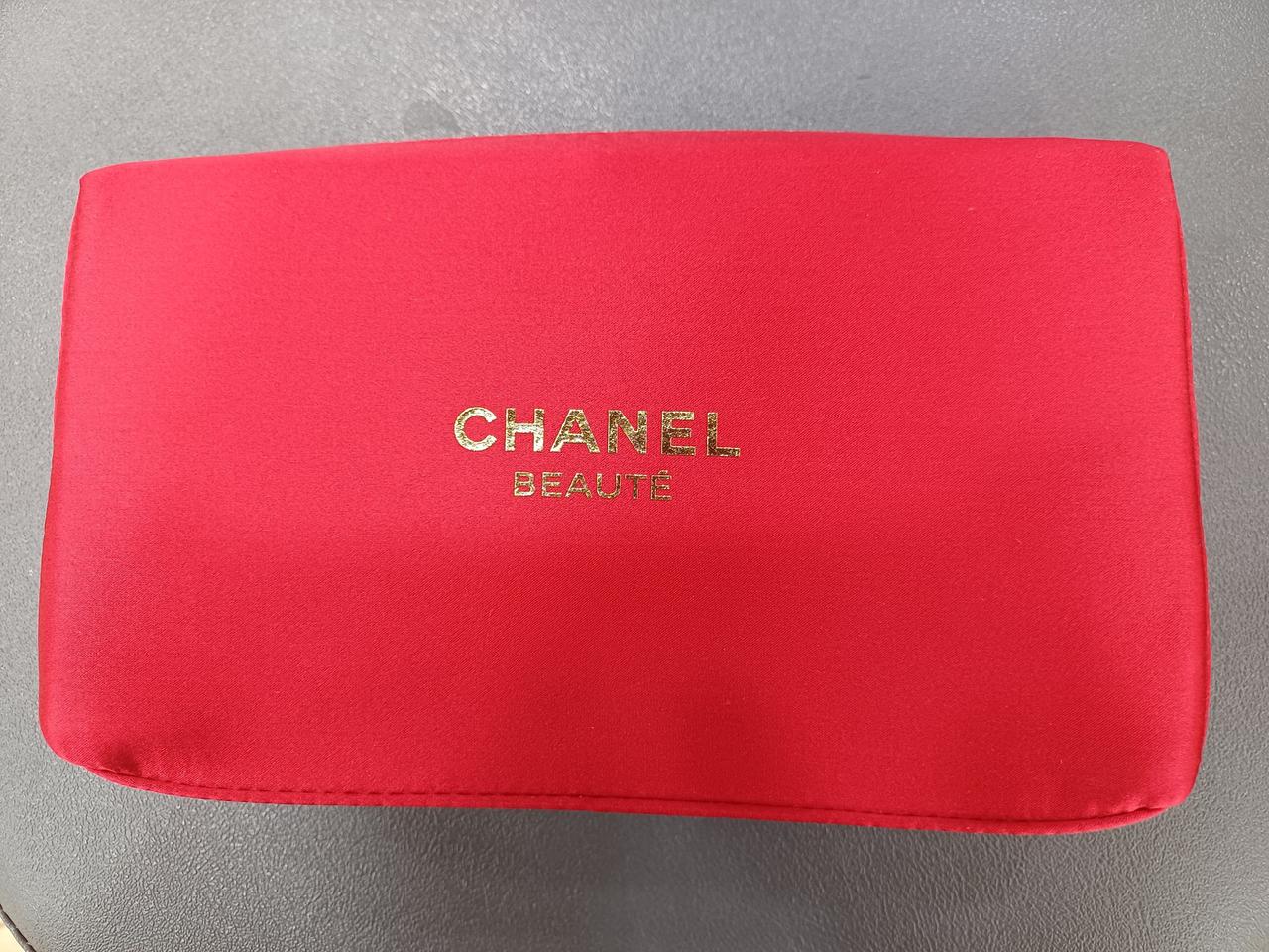 샤넬 레드 실크 파우치