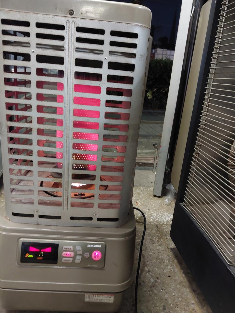 제조원 파세코 30평형석유난로 등유난로 로터리난로 히터난로 온풍기캠핑난로