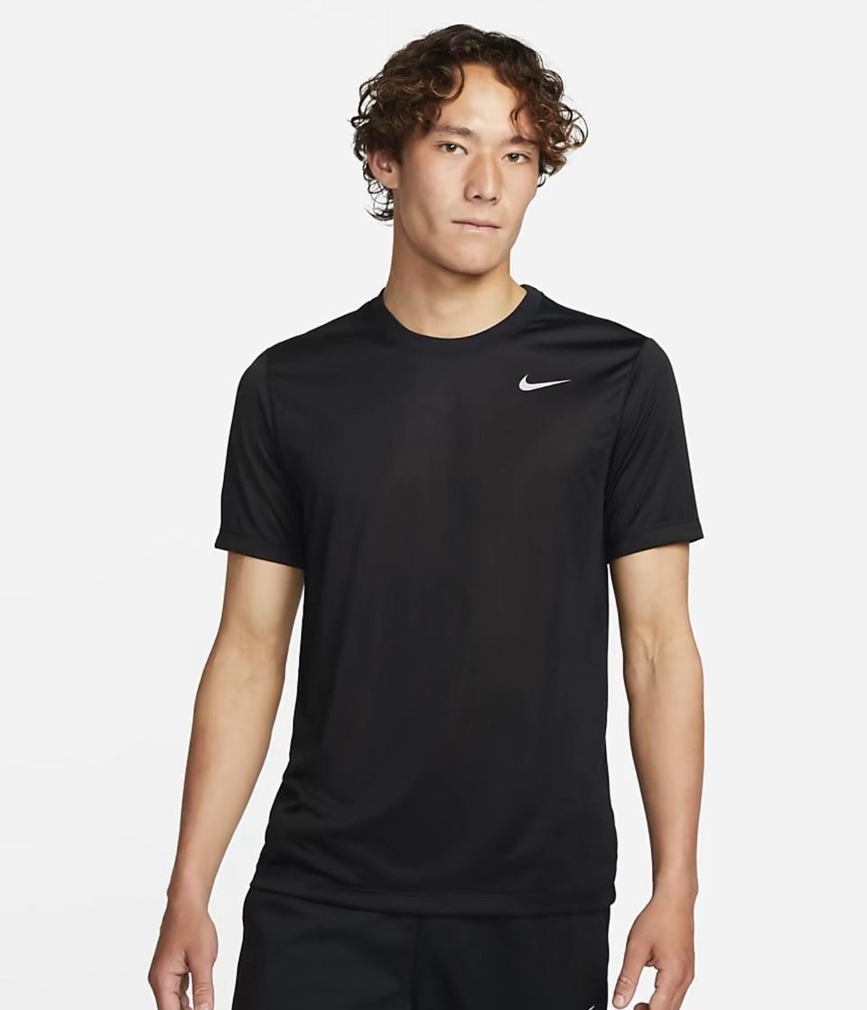 (새상품) 나이키 드라이핏 피트니스 티셔츠 L/XL 블랙, 화이트