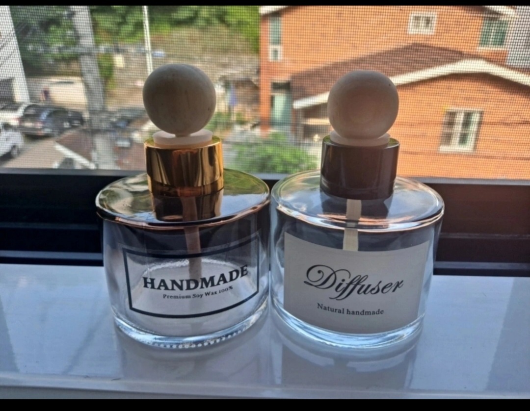 새제품)4가지향) 차량용대용량 디퓨저+나무볼&스틱 set