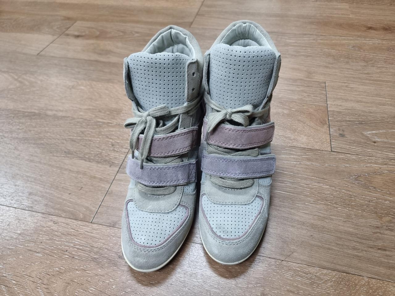 아쉬 여성키높이 운동화