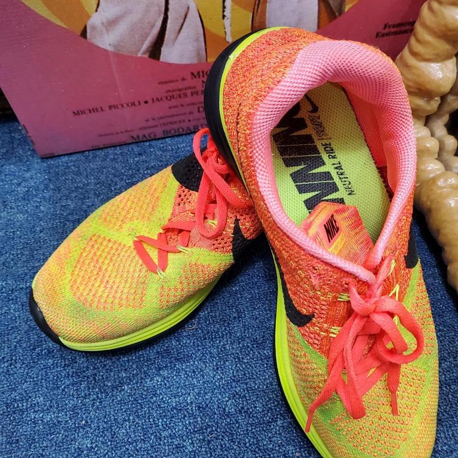 나이키 형광 경량 런닝화 275 (KSM73)