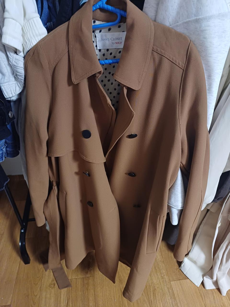 Soup 카멜 브라운 트렌치코트