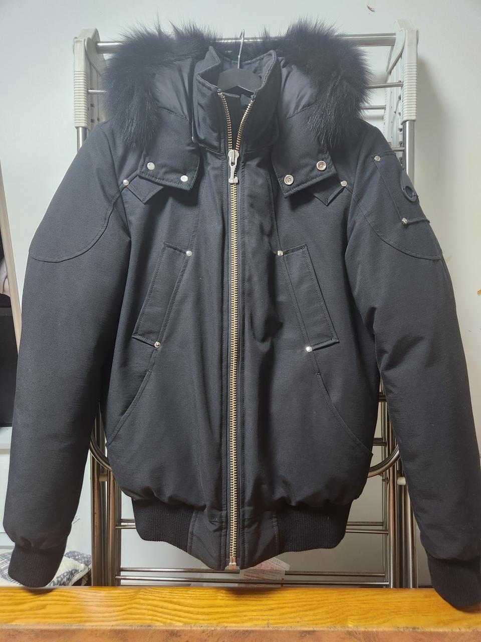 남성용 무스너클패딩S 판매합니다