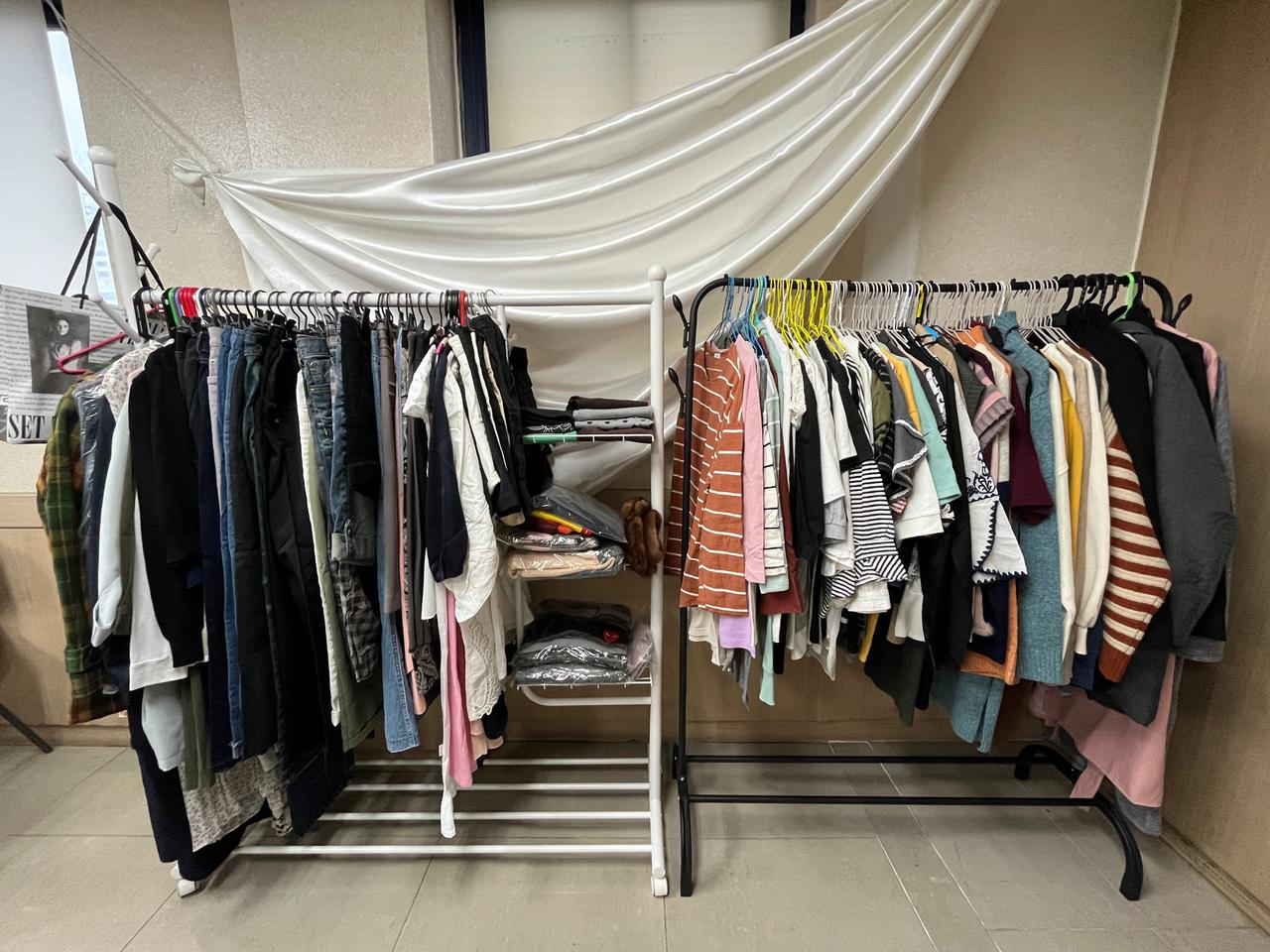 행거에 옷 싹다 정리해요!! 구경오세요!!!!