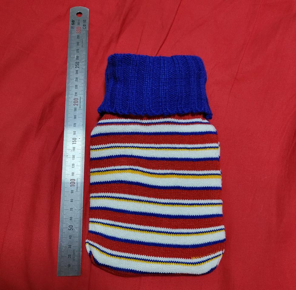 앙증맞은 등산용 물통입니다.