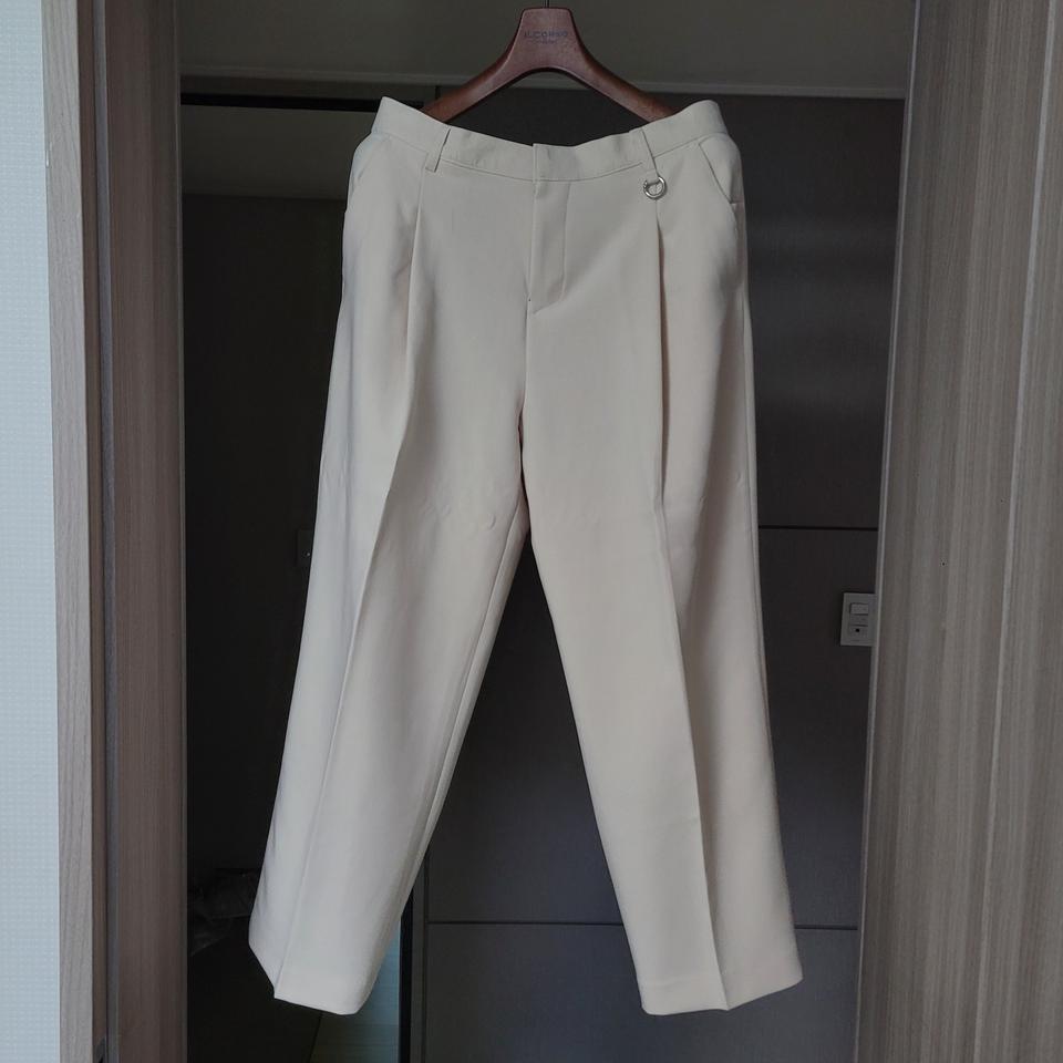 [32]파나컬트 스튜디오 와이드 슬랙스 크림