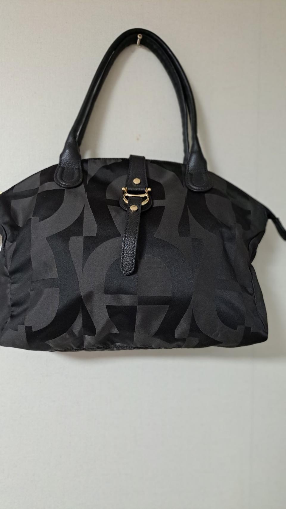 아이그너 패브릭 가방 거의새거