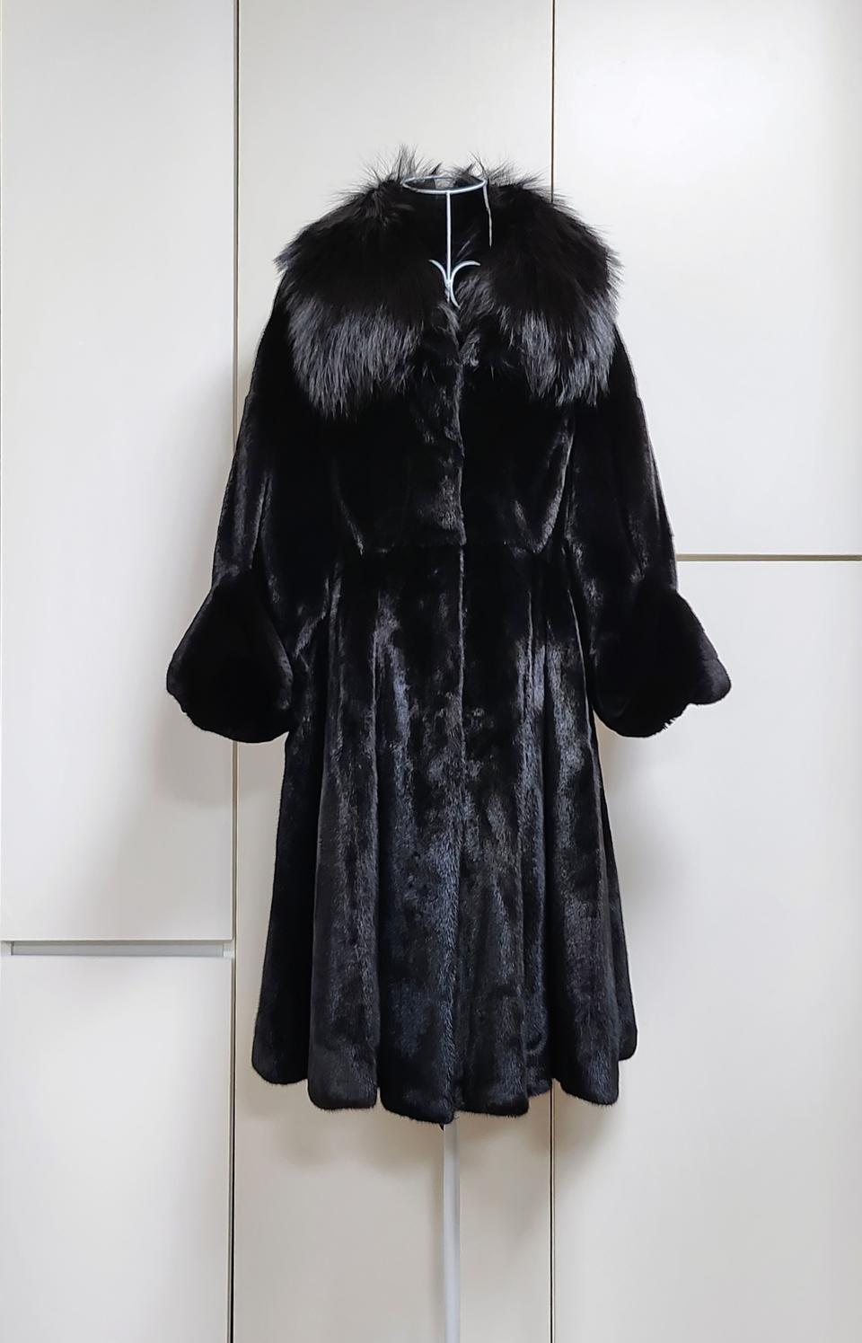 ✔가격인하/ 신화모피 블랙그라마 휘메일 플레어 코트55~66