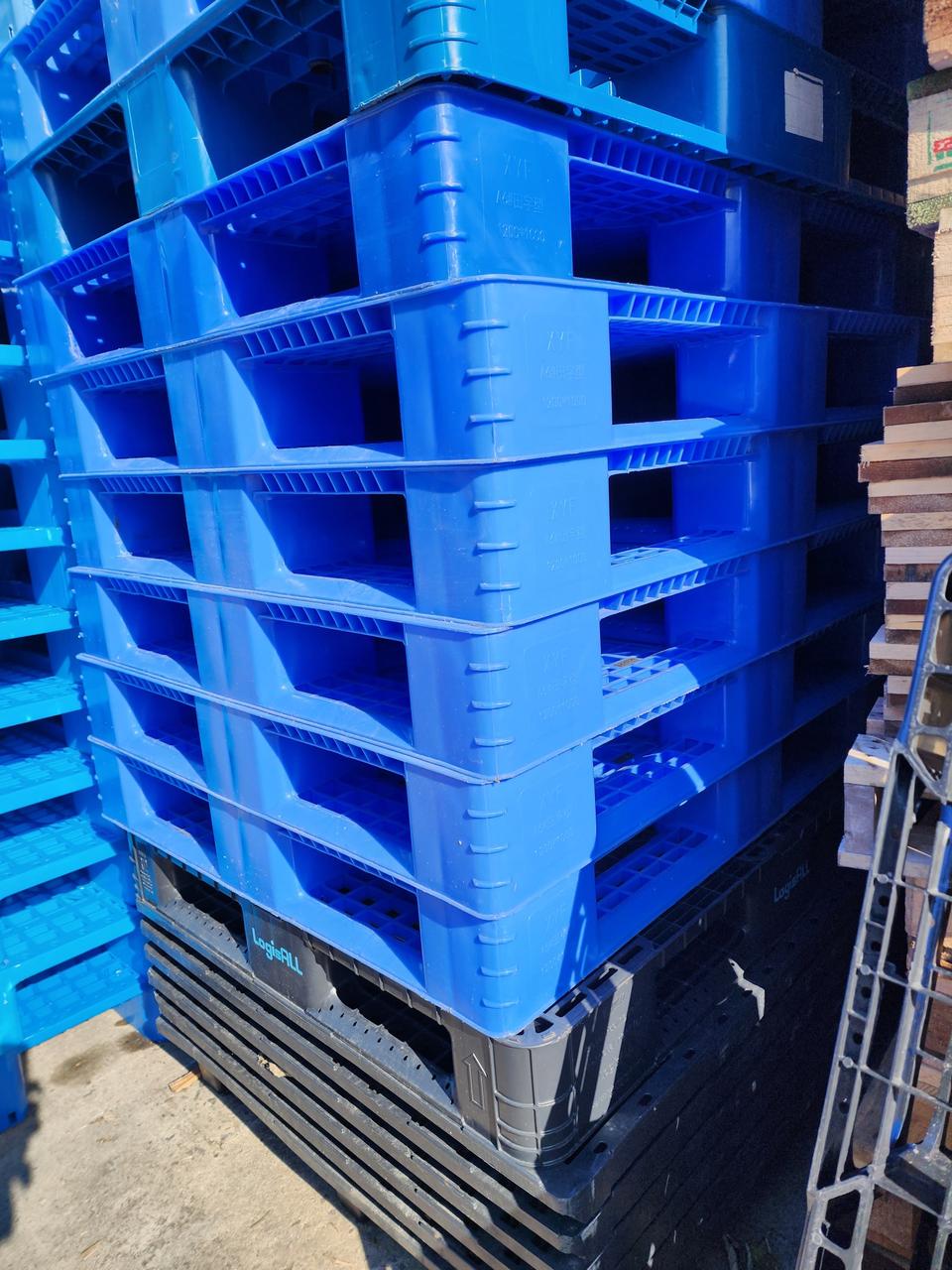 파랑색 경량 파렛트  팝니다.