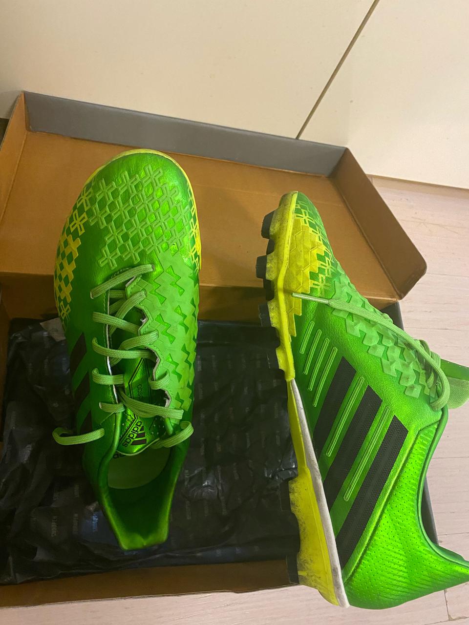 아디다스 축구화