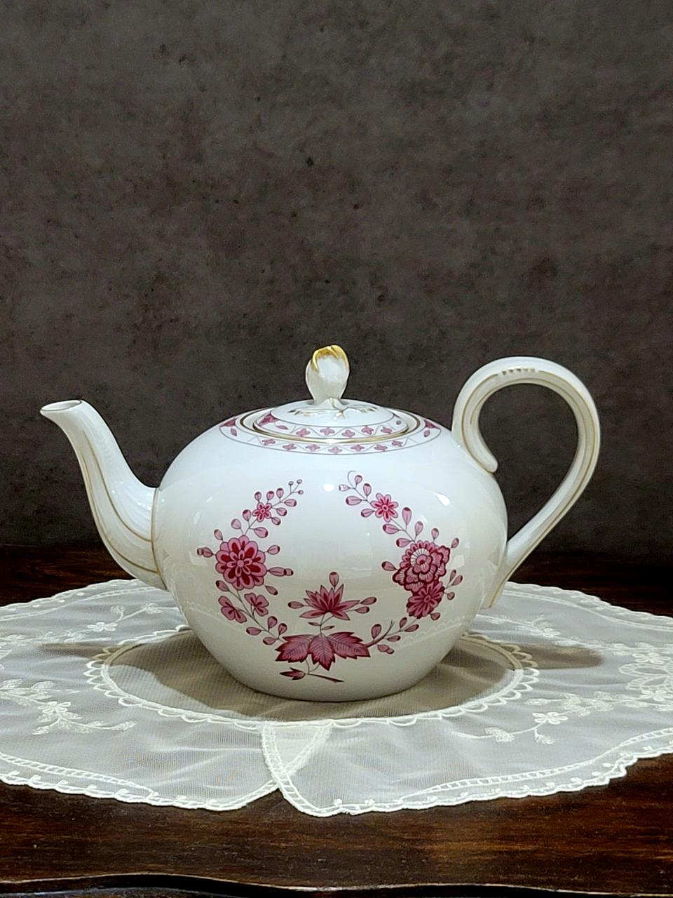 후첸로이터 마리아 테레지아 린더호프 티팟