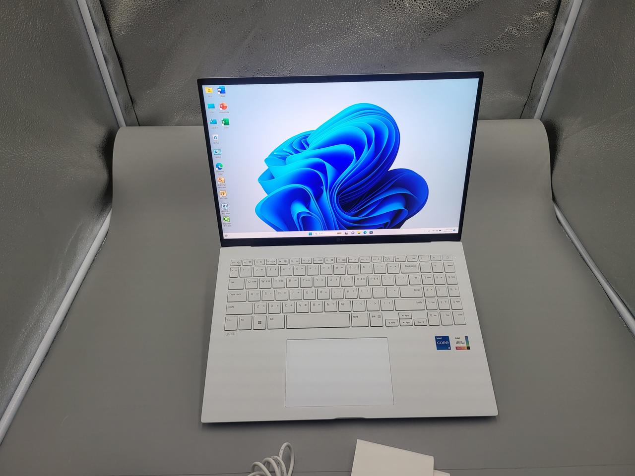 LG그램 노트북 16인치 12세대 !5 램16 ssd256