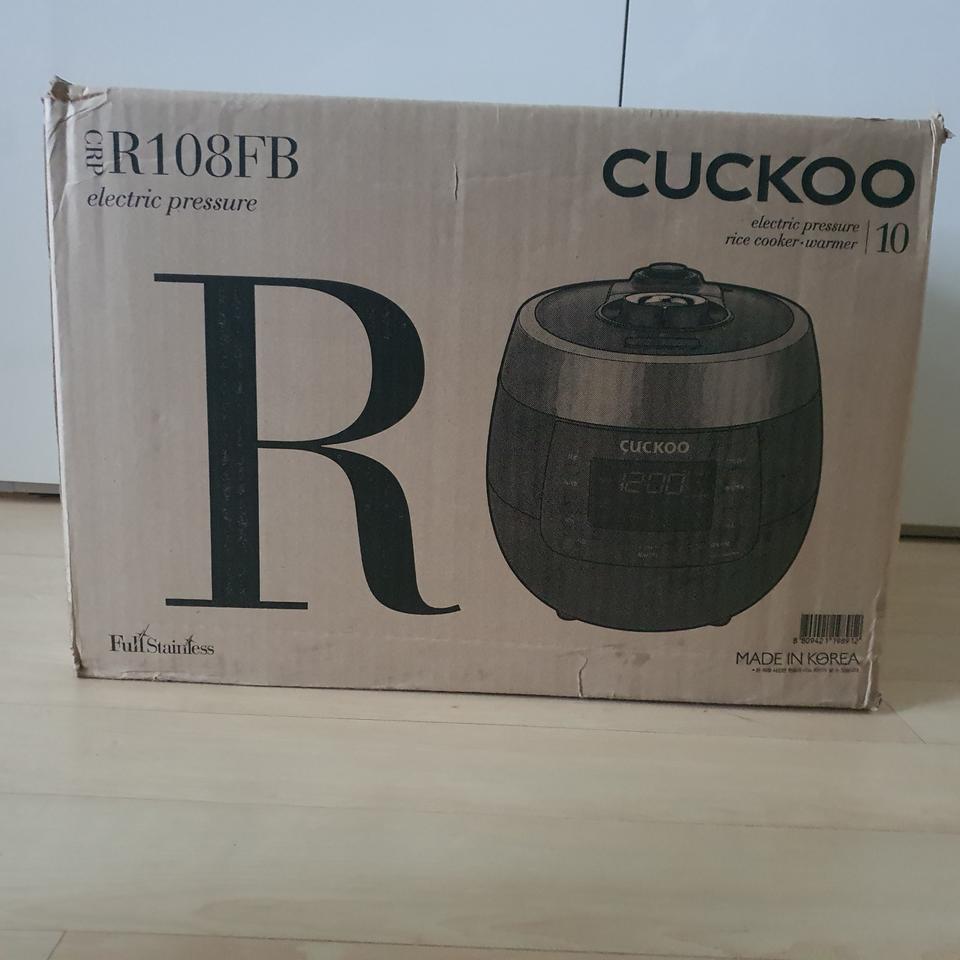 쿠쿠압력밥솥10인용(FS또는FB) 입니다