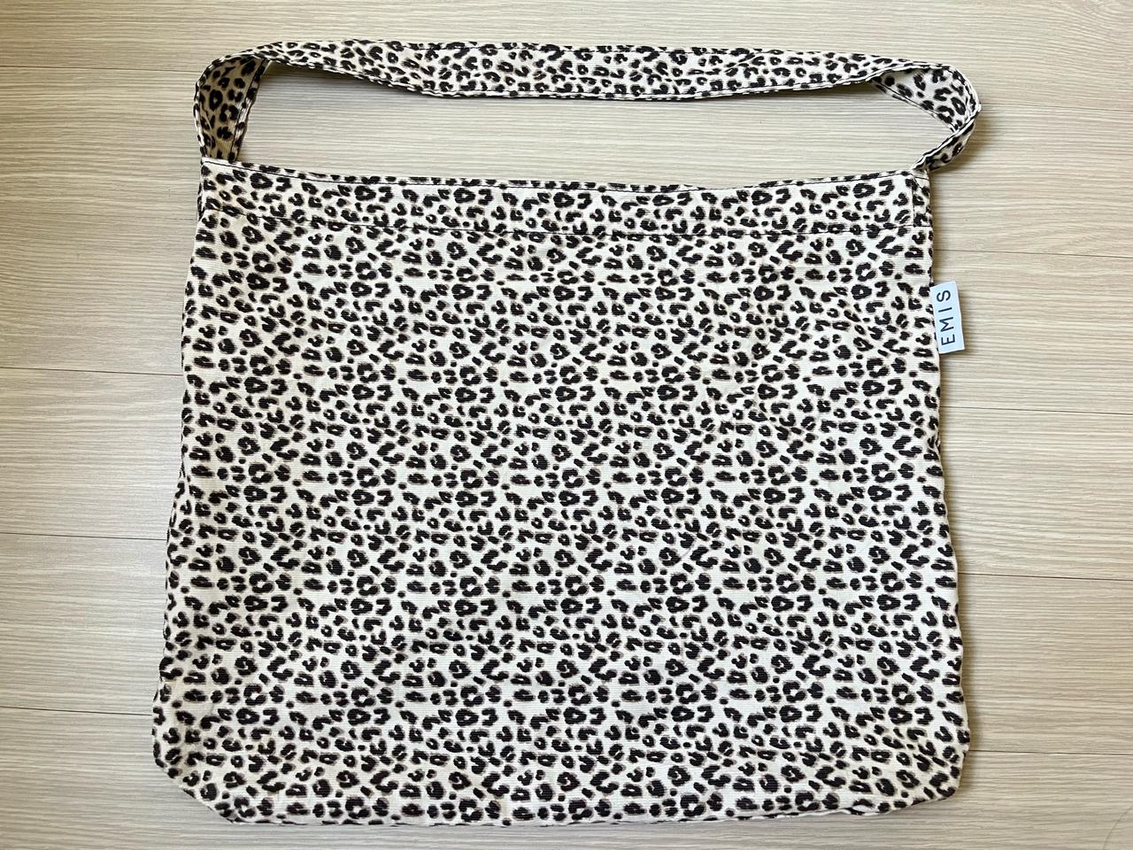 이미스 레오파드 코듀로이 에코백