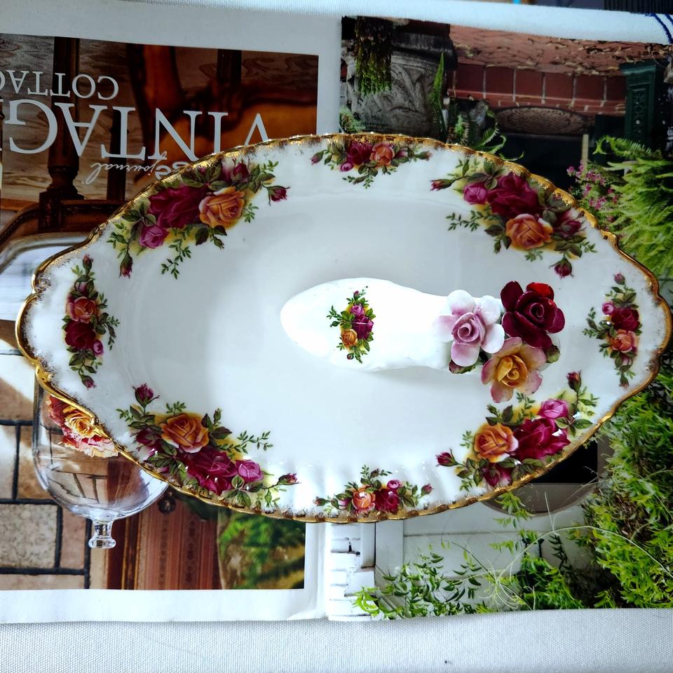 로얄알버트영국산황실 오벌트래이26센치